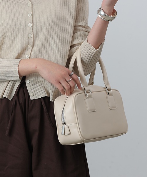 COLONY 2139(コロニートゥーワンスリーナイン)の「レクタングルボストンバッグ(ボストンバッグ・レディース・ベージュ/ブラック・FREE)」の8枚目の写真