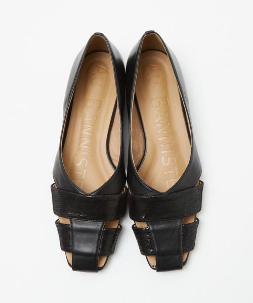 Au BANNISTER(オゥバニスター)の「グルカモチーフフラットパンプス(パンプス・レディース・ブラック/アイボリー/シルバー/ネイビー/ブラウン・38/39/35/36/37/34/40)」の10枚目の写真