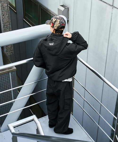 kutir(クティール)の「2WAY MULTIPOCKET MOUNTAIN PARKA/2wayマルチポケットマウンパ(ブルゾン・メンズ・ブラック/ネイビー/チャコールグレー/ライトグレー/グレイッシュベージュ・SMALL/MEDIUM/LARGE/X-LARGE)」の16枚目の写真