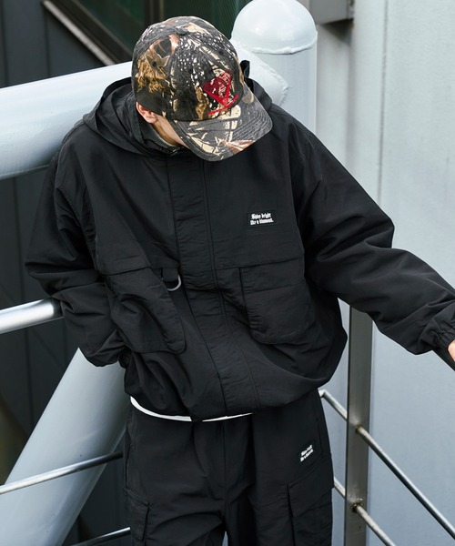 kutir(クティール)の「2WAY MULTIPOCKET MOUNTAIN PARKA/2wayマルチポケットマウンパ(ブルゾン・メンズ・ブラック/ネイビー/チャコールグレー/ライトグレー/グレイッシュベージュ・SMALL/MEDIUM/LARGE/X-LARGE)」の10枚目の写真