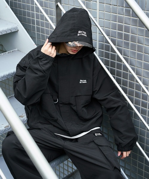 kutir(クティール)の「2WAY MULTIPOCKET MOUNTAIN PARKA/2wayマルチポケットマウンパ(ブルゾン・メンズ・ブラック/ネイビー/チャコールグレー/ライトグレー/グレイッシュベージュ・SMALL/MEDIUM/LARGE/X-LARGE)」の7枚目の写真