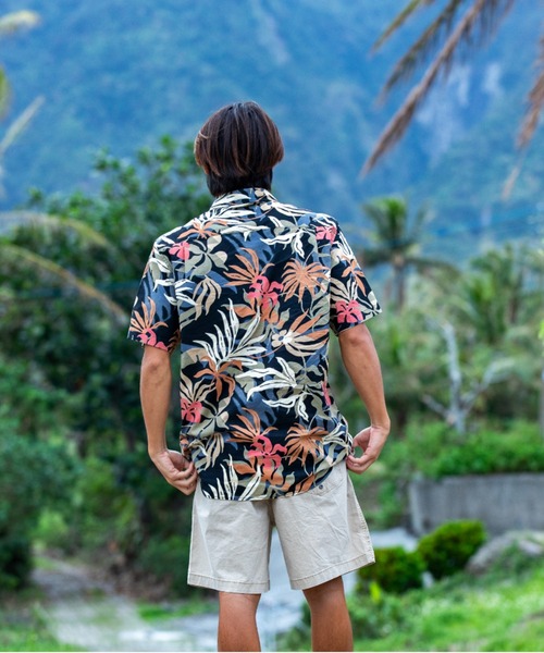 Quiksilver（クイックシルバー）の「APERO CLASSIC SS/クイックシルバー半袖総柄シャツ（シャツ/ブラウス・メンズ・ブラック/カーキ/グリーン/ブルー/ブルー系その他/ブラック系その他・MEDIUM/LARGE/X-LARGE/SMALL）」の8枚目の写真