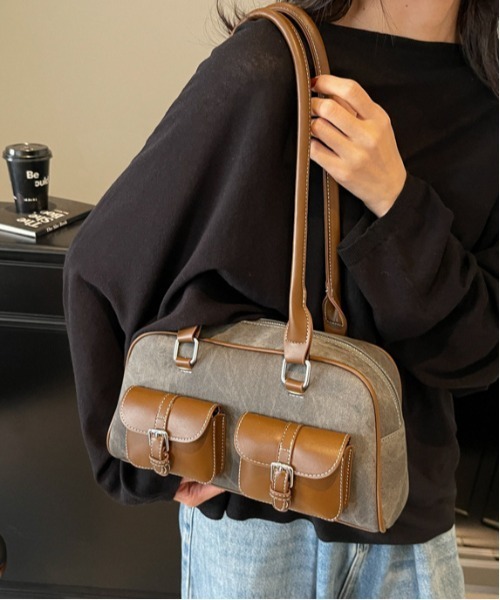 gossip！ロサンゼルス（ゴシップロサンゼルス）の「Y2K デニムパッチワークレトロ バックルデザインBAG / 500mlペットボトル収納可能（ボストンバッグ・レディース・ダークグレー/ライトグレー/インディゴブルー・FREE）」の2枚目の写真