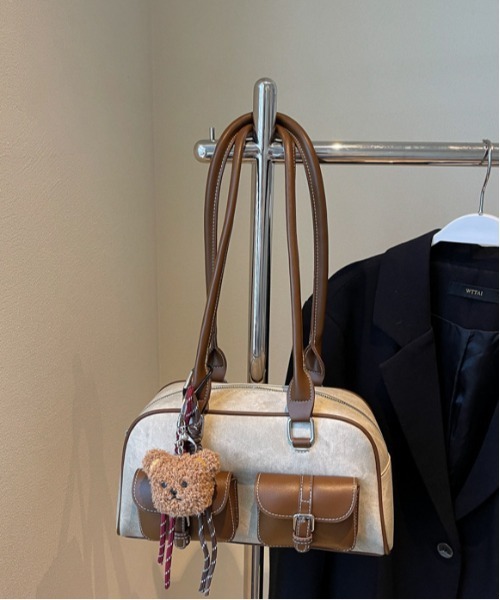 gossip！ロサンゼルス（ゴシップロサンゼルス）の「Y2K デニムパッチワークレトロ バックルデザインBAG / 500mlペットボトル収納可能（ボストンバッグ・レディース・ダークグレー/ライトグレー/インディゴブルー・FREE）」の13枚目の写真