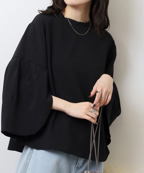 EGLANTINE(エグランティーヌ)の「EGLANTINE チューリップ袖 ダンボールプルオーバー バックジッパー 7分袖トップス(Tシャツ/カットソー・レディース・ブラック/サンドベージュ/キャメル・40)」の5枚目の写真