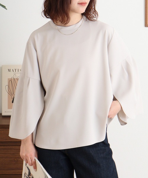 EGLANTINE(エグランティーヌ)の「EGLANTINE チューリップ袖 ダンボールプルオーバー バックジッパー 7分袖トップス(Tシャツ/カットソー・レディース・ブラック/サンドベージュ/キャメル・40)」の11枚目の写真