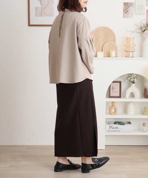 EGLANTINE(エグランティーヌ)の「EGLANTINE チューリップ袖 ダンボールプルオーバー バックジッパー 7分袖トップス(Tシャツ/カットソー・レディース・ブラック/サンドベージュ/キャメル・40)」の21枚目の写真