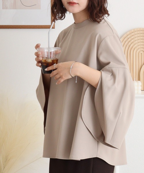 EGLANTINE(エグランティーヌ)の「EGLANTINE チューリップ袖 ダンボールプルオーバー バックジッパー 7分袖トップス(Tシャツ/カットソー・レディース・ブラック/サンドベージュ/キャメル・40)」の18枚目の写真