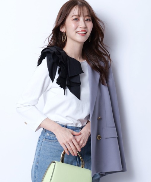 入荷nowオンラインストア JUSGLITTY（ジャスグリッティー）の「サイドフリルカットソー（T トップス