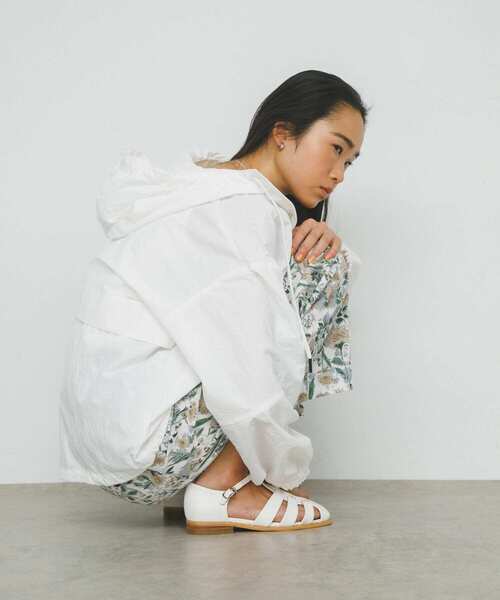 URBAN RESEARCH DOORS（アーバンリサーチドアーズ）の「撥水アノラックパーカー（パーカー・レディース・オフホワイト/ベージュ・MEDIUM）」の15枚目の写真