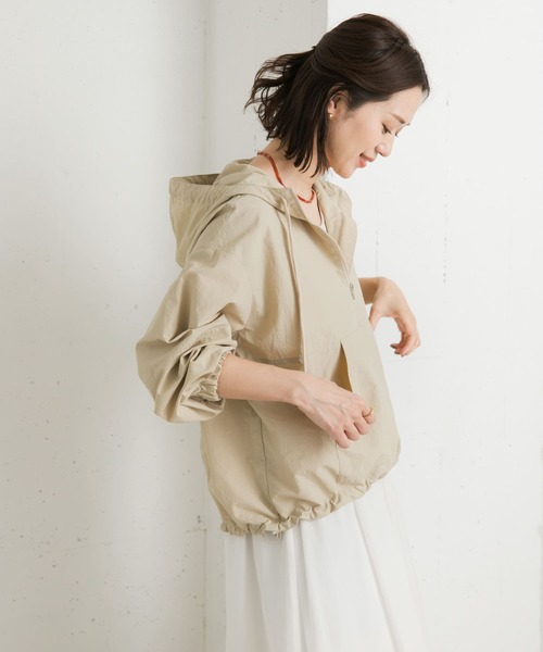 URBAN RESEARCH DOORS（アーバンリサーチドアーズ）の「撥水アノラックパーカー（パーカー・レディース・オフホワイト/ベージュ・MEDIUM）」の17枚目の写真