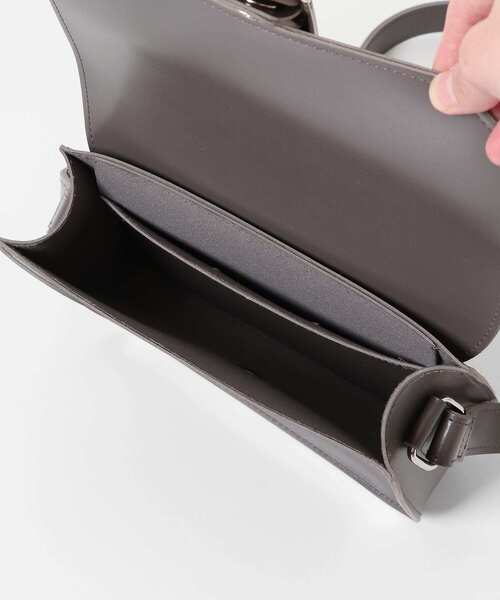 SENSE OF PLACE by URBAN RESEARCH（センスオブプレイスバイアーバンリサーチ）の「FLフラップショルダー（ショルダーバッグ・メンズ・ブラック/グレー・ONE）」の8枚目の写真