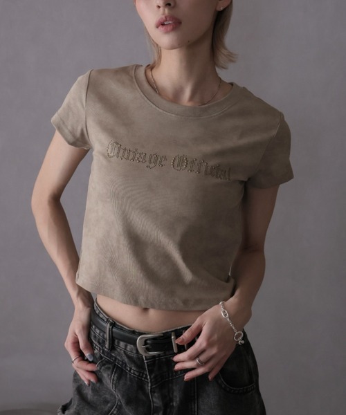 Ulysses(ユリシス)の「スタッズ付きロゴTシャツ(Tシャツ/カットソー・レディース・ホワイト/ベージュ/グレー・F)」の1枚目の写真