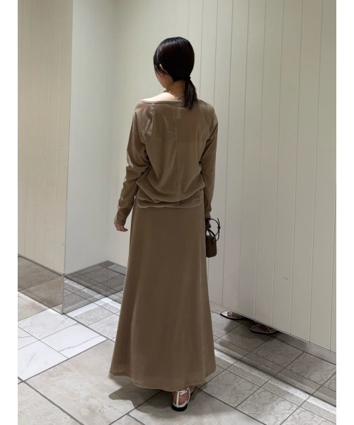 Mila Owen(ミラオーウェン)の「【セットアップ対応】【ウォッシャブル】フロッキーベロアナロースカート(スカート・レディース・チャコールグレー/ベージュ/ライム・0/1)」の14枚目の写真