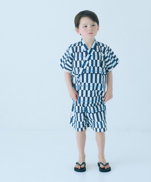 green label relaxing（グリーンレーベルリラクシング）の「甚平 モダン幾何学 チェック/ キッズ（浴衣・キッズ・ブラウン/ネイビー・S/M/L）」の2枚目の写真