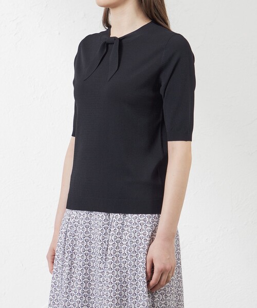 amaca（アマカ）の「ライトレーヨンストレッチリボンニットプルオーバー（ニット/セーター・レディース・ベージュ/ダークネイビー・40/38）」の6枚目の写真