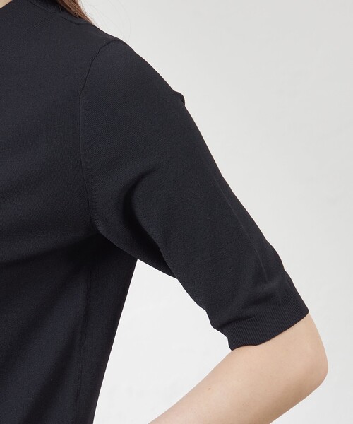 amaca（アマカ）の「ライトレーヨンストレッチリボンニットプルオーバー（ニット/セーター・レディース・ベージュ/ダークネイビー・40/38）」の8枚目の写真