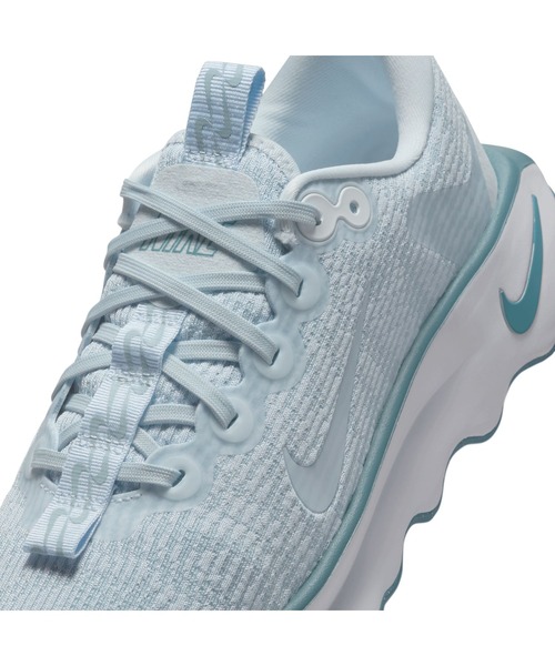 NIKE(ナイキ)の「ナイキ NIKE ナイキ モティバ(スニーカー・レディース・サックスブルー・23.5cm/24.0cm/24.5cm/25.0cm/23.0cm)」の7枚目の写真