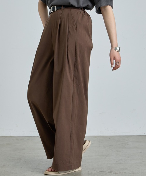 COLONY 2139（コロニートゥーワンスリーナイン）の「レーヨンナイロンタックワイドパンツ（その他パンツ・レディース・ブラック/ベージュ/ライトグレー/ブラウン・SMALL/MEDIUM）」の3枚目の写真