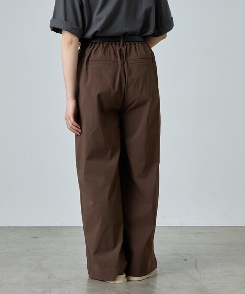 COLONY 2139（コロニートゥーワンスリーナイン）の「レーヨンナイロンタックワイドパンツ（その他パンツ・レディース・ブラック/ベージュ/ライトグレー/ブラウン・SMALL/MEDIUM）」の8枚目の写真