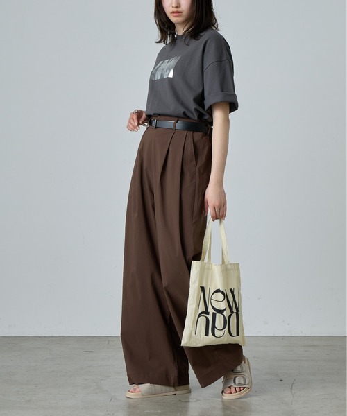 COLONY 2139（コロニートゥーワンスリーナイン）の「レーヨンナイロンタックワイドパンツ（その他パンツ・レディース・ブラック/ベージュ/ライトグレー/ブラウン・SMALL/MEDIUM）」の11枚目の写真