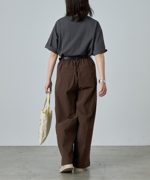 COLONY 2139（コロニートゥーワンスリーナイン）の「レーヨンナイロンタックワイドパンツ（その他パンツ・レディース・ブラック/ベージュ/ライトグレー/ブラウン・SMALL/MEDIUM）」の12枚目の写真