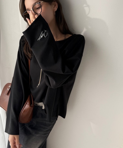 classicalelf(クラシカルエルフ)の「滑らか&艶やか。ダンボールボートネック袖刺繍ロンT(長袖)(Tシャツ/カットソー・レディース・チャコール/オートミール/ブラック/グレイッシュベージュ/ブルー/オフホワイト・LARGE/MEDIUM/SMALL/X-LARGE)」の19枚目の写真