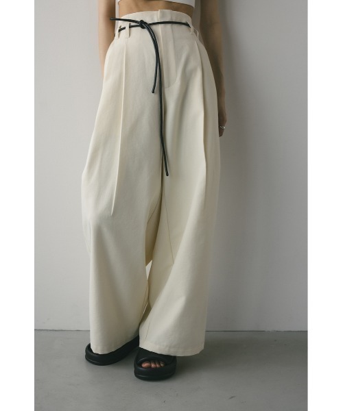 STYLEMIXER(スタイルミキサー)の「ローウエストベルトワイドパンツ(スラックス・レディース・ブラウン/アイボリー/ブラック・SMALL/MEDIUM)」の1枚目の写真