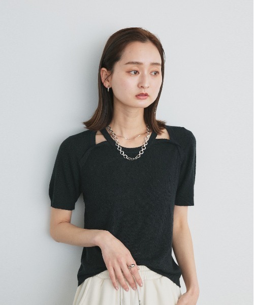 ad thie(アドティエ)の「ショルダースリット デザインニット(ニット/セーター・レディース・ブラック/ブルー/イエロー/ピンク・FREE)」の11枚目の写真