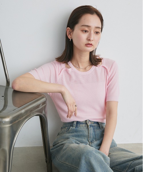 ad thie(アドティエ)の「ショルダースリット デザインニット(ニット/セーター・レディース・ブラック/ブルー/イエロー/ピンク・FREE)」の21枚目の写真