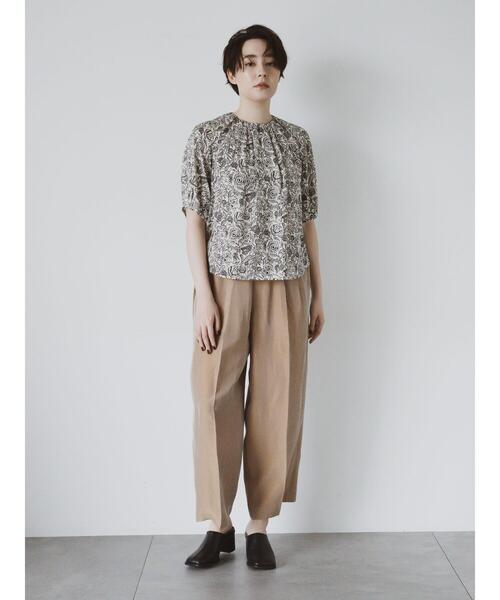 Te chichi CLASSIC（テチチクラシック）の「エシカルシャンブレーイージーワイドパンツ（セットアップ可）（接触冷感）《2025summer catalog item》（その他パンツ・レディース・ベージュ・F）」の3枚目の写真