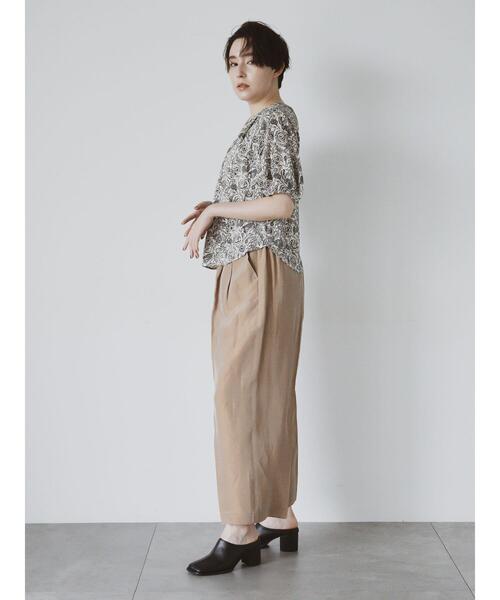 Te chichi CLASSIC（テチチクラシック）の「エシカルシャンブレーイージーワイドパンツ（セットアップ可）（接触冷感）《2025summer catalog item》（その他パンツ・レディース・ベージュ・F）」の6枚目の写真