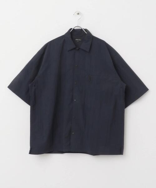 EKAL（エカル）の「『撥水/接触冷感/UR TECH』ナイロンタッサーボックスショートスリーブシャツ（シャツ/ブラウス・メンズ・ネイビー/ブラウン/グレー・MEDIUM/LARGE）」の22枚目の写真