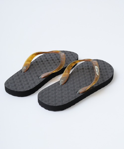 Locals(ローカルズ)の「Locals ORIGINAL SLIPPA(サンダル・レディース・ピンク/クリア/パープル/ターコイズブルー/ブルー/ブラウン/ブラック・27cm/24cm/22cm/25cm/26cm/28cm)」の19枚目の写真