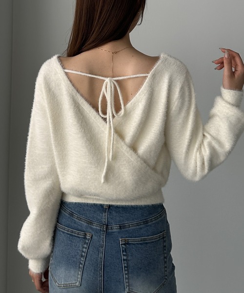 Louere(ルエレ)の「バックオープンニットトップス(ニット/セーター・レディース・アイボリー/ブラック/チャコール・LARGE/MEDIUM)」の1枚目の写真