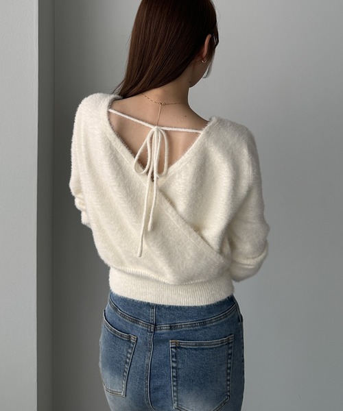 Louere(ルエレ)の「バックオープンニットトップス(ニット/セーター・レディース・アイボリー/ブラック/チャコール・LARGE/MEDIUM)」の14枚目の写真
