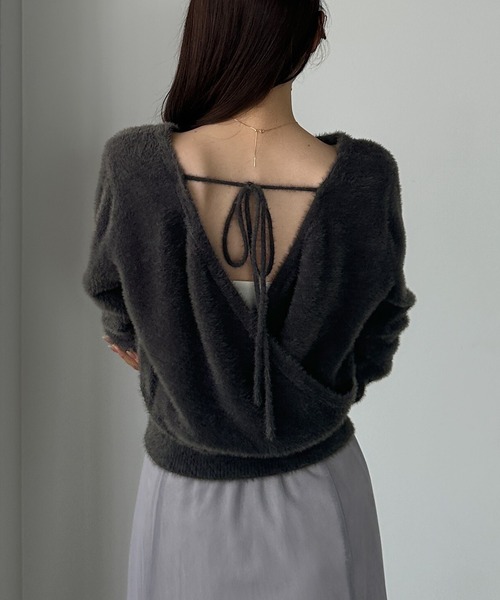 Louere(ルエレ)の「バックオープンニットトップス(ニット/セーター・レディース・アイボリー/ブラック/チャコール・LARGE/MEDIUM)」の19枚目の写真
