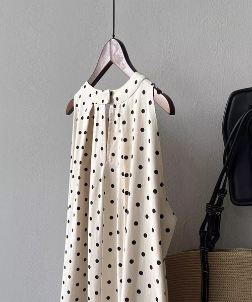 LAFFMO（ラフモ）の「ドットフレアノースリーブワンピース（ワンピース・レディース・ブラック/ベージュ・XL/L/M）」の16枚目の写真