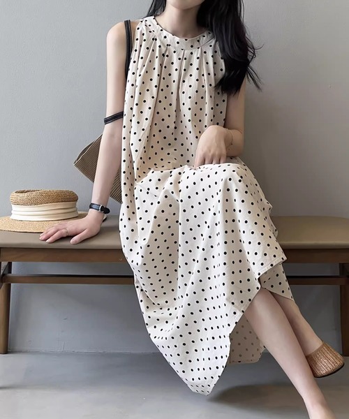 LAFFMO（ラフモ）の「ドットフレアノースリーブワンピース（ワンピース・レディース・ブラック/ベージュ・XL/L/M）」の6枚目の写真