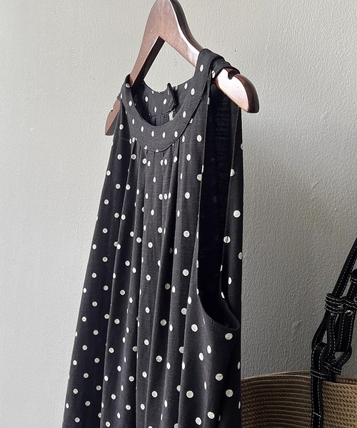 LAFFMO（ラフモ）の「ドットフレアノースリーブワンピース（ワンピース・レディース・ブラック/ベージュ・XL/L/M）」の12枚目の写真