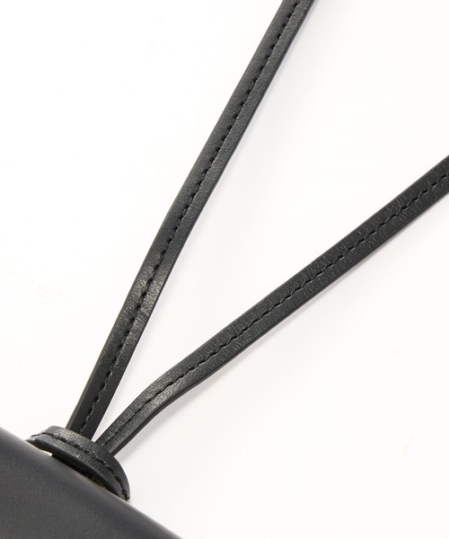 Curensology(カレンソロジー)の「Curensology(カレンソロジー)/<CSG>レザーポッズケース(ネックレス・レディース・ブラック/キャメル・FREE)」の6枚目の写真