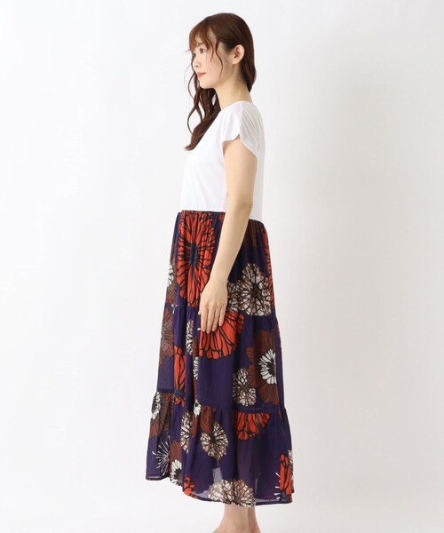 one'sterrace（ワンズテラス）の「リゾート コンビビッグフラワーワンピース（ワンピース・レディース・ベージュ系8/アイボリー系8/ネイビー系5・02）」の6枚目の写真