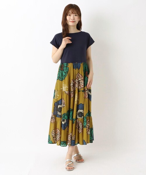 one'sterrace（ワンズテラス）の「リゾート コンビビッグフラワーワンピース（ワンピース・レディース・ベージュ系8/アイボリー系8/ネイビー系5・02）」の17枚目の写真