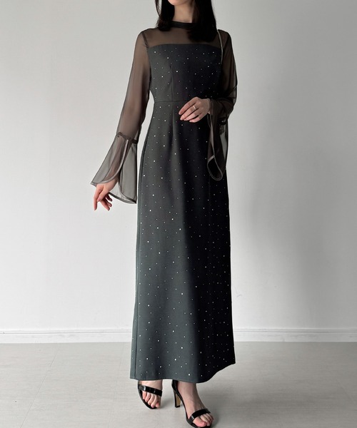 JUNOAH（ジュノア）の「ベルスリーブキラキラタイトドレス