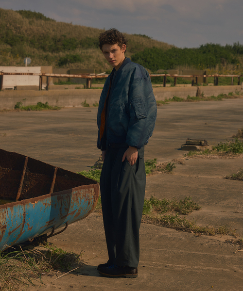 JOURNAL STANDARD J.S HOMESTEAD（ジャーナルスタンダードホームステッド）の「J.S.Homestead / ダークリー MA-1（MA-1・メンズ・ダークブルー/オリーブ/ブラック・LARGE/MEDIUM）」の5枚目の写真