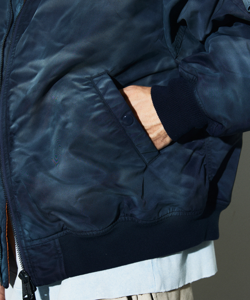 JOURNAL STANDARD J.S HOMESTEAD（ジャーナルスタンダードホームステッド）の「J.S.Homestead / ダークリー MA-1（MA-1・メンズ・ダークブルー/オリーブ/ブラック・LARGE/MEDIUM）」の15枚目の写真