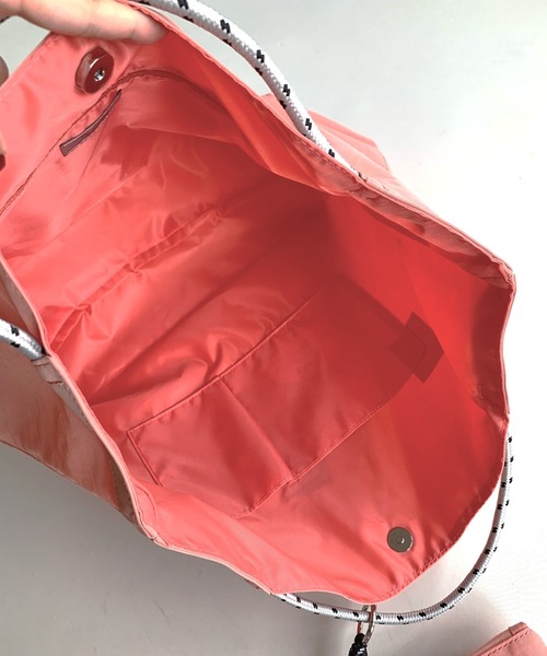 Q（キュー）の「ナイロンパッカブルトート（トートバッグ・レディース・スモークピンク/アイボリー/グレー・ONE SIZE）」の18枚目の写真