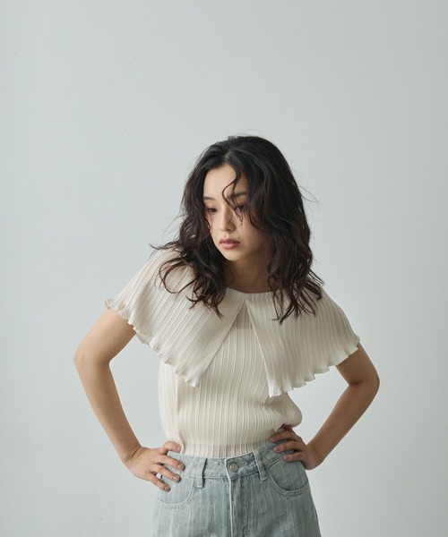 Lunea（ルネア）の「3wayオフショルプリーツメロウトップス（シャツ/ブラウス・レディース・アイボリー/ブラック/ベージュ・FREE）」の18枚目の写真