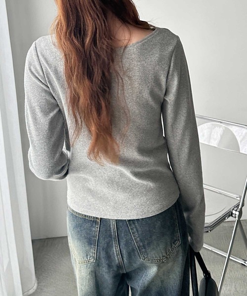 GeeRA(ジーラ)の「ドレープデザイン起毛リブカットソー(Tシャツ/カットソー・レディース・サンドグレー/オフホワイト/グレー/ブラック・MEDIUM/LARGE/X-LARGE)」の13枚目の写真