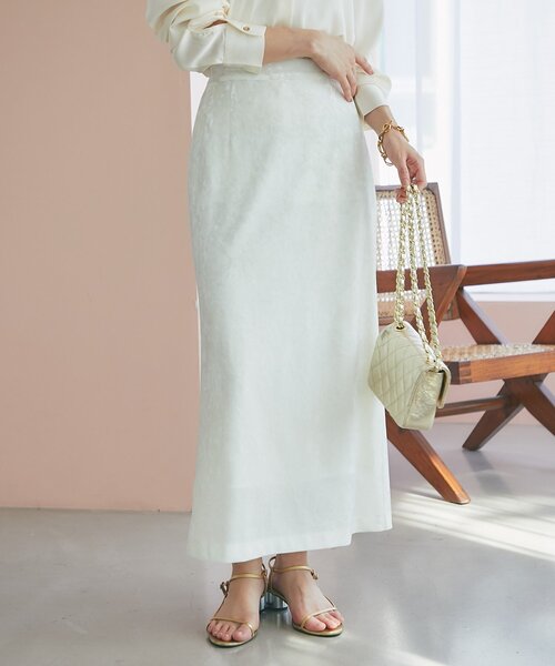 La boutique BonBon（ラブティックボンボン）の「ベロアロングナロースカート（スカート・レディース・ライトグレー/ライトベージュ/オフホワイト・38/36）」の8枚目の写真